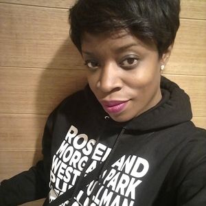 Meet your Posher, Leslie